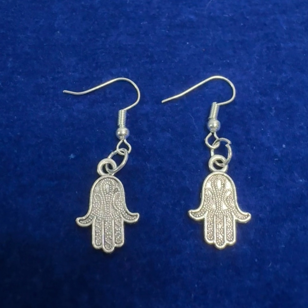 Hamsa hand earring🪬